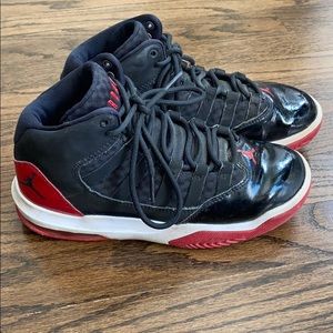 Jordan Max Aura High Top Basketball Shoe Youth 4